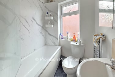 6 bed house, Manor Drive, Hyde Park, Leeds, LS61DD - Image 6