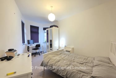 6 bed house, Manor Drive, Hyde Park, Leeds, LS61DD - Image 5