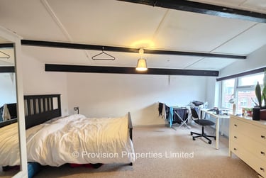6 bed house, Manor Drive, Hyde Park, Leeds, LS61DD - Image 4
