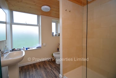 1 bed flat, Cliff Road, Rampart Road, Leeds, LS62ET - Image 4