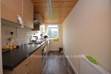 1 bed flat, Cliff Road, Rampart Road, Leeds, LS62ET - Image 3