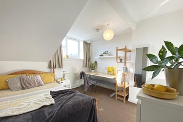8 bed house, Ash Grove, Hyde Park, Leeds, LS61AX - Image 2