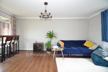 2 bed flat, Foxhill Court, Adel, Leeds, LS165PN - Image 1
