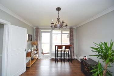 2 bed flat, Foxhill Court, Adel, Leeds, LS165PN - Image 5