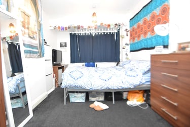 2 bed house, Park View Avenue, Burley, Leeds, LS42LH - Image 6