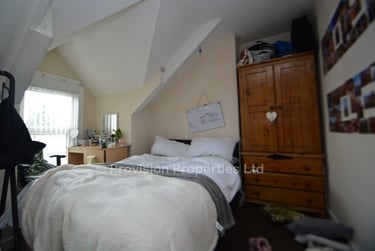 5 bed house, Walmsley Road, Burley, Leeds, LS61NG - Image 8