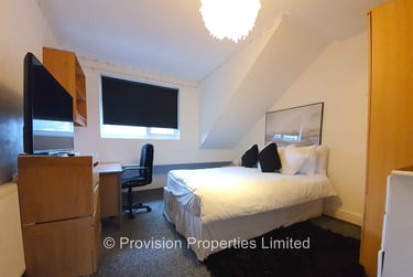 8 bed house, Brudenell Avenue, Hyde Park, Leeds, LS61HD - Image 2