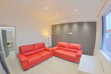 5 bed house, Harold Terrace, Burley, Leeds, LS61LD - Image 2