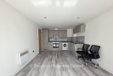 3 bed flat, Holborn Central, Rampart Road, Leeds, LS62NA - Image 1