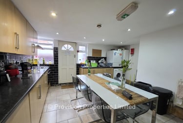 5 bed house, Cardigan Lane, Burley, Leeds, LS42LN - Image 3