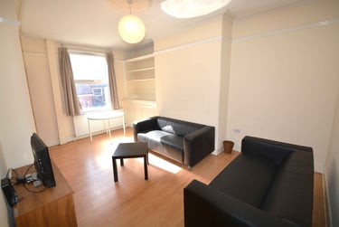 6 bed house, Richmond Avenue, Headingley, Leeds, LS61BZ - Image 1