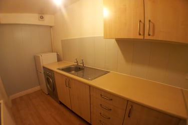 1 bed flat, Swinton Grove, Ardwick, Manchester, M130EU - Image 1