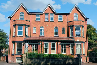 2 bed flat, Barlow Moor Road, West Didsbury, Manchester, M202UT - Image 2