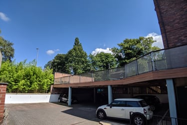 2 bed flat, Barlow Moor Road, West Didsbury, Manchester, M202UT - Image 1