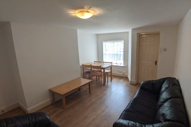 2 bed flat, Mauldeth Road West, Fallowfield, Manchester, M203WB - Image 8