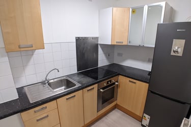 1 bed flat, Swinton Grove, Ardwick, Manchester, M130EU - Image 3