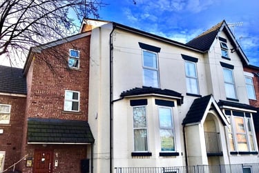 3 bed flat, Wilbraham Road, Fallowfield, Manchester, M146JS - Image 1