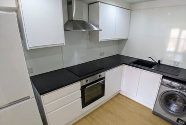 1 bed flat, Oxford Road, Chorlton on Medlock, Manchester, M17DU - Image 4