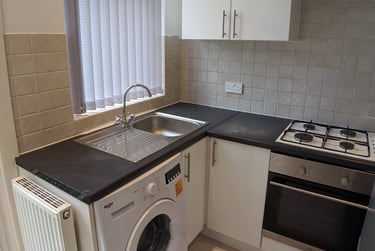 1 bed studio, Blair Road, Whalley Range, Manchester, M168NS - Image 1