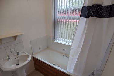 1 bed studio, Blair Road, Whalley Range, Manchester, M168NS - Image 3
