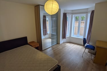 3 bed flat, Mitford Road, Fallowfield, Manchester, M146NT - Image 2