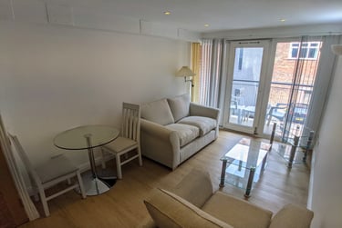 1 bed flat, Oxford Road, Chorlton on Medlock, Manchester, M17DU - Image 6
