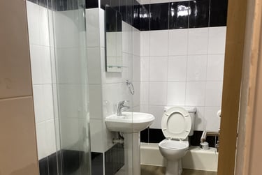2 bed flat, Plymouth Grove, Ardwick, Manchester, M130AS - Image 11