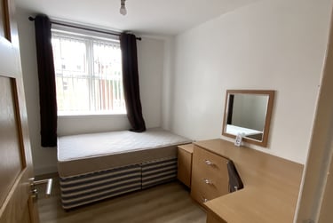 2 bed flat, Plymouth Grove, Ardwick, Manchester, M130AS - Image 7