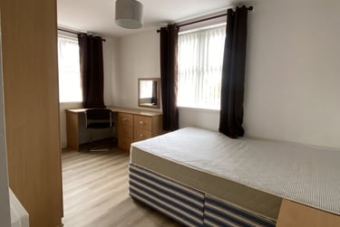 2 bed flat, Plymouth Grove, Ardwick, Manchester, M130AS - Image 9
