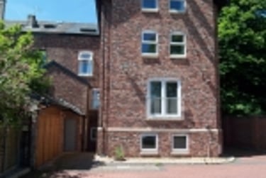 3 bed flat, Alan Road, Withington, Manchester, M204WG - Image 2