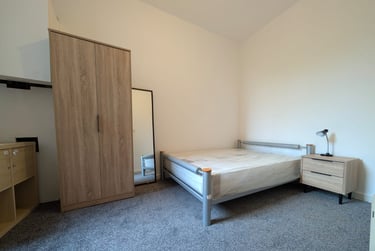 2 bed flat, Richmond Grove, Ardwick, Manchester, M130DP - Image 6