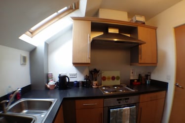 2 bed flat, Mitford Road, Fallowfield, Manchester, M146NT - Image 2