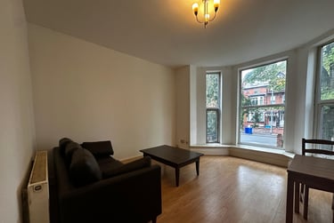 1 bed flat, Derby Road, Fallowfield, Manchester, M146UW - Image 1
