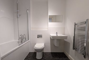 2 bed flat, Denmark Road, Rusholme, Manchester, M156AZ - Image 9