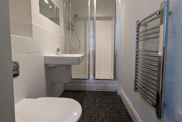 2 bed flat, Denmark Road, Rusholme, Manchester, M156AZ - Image 8