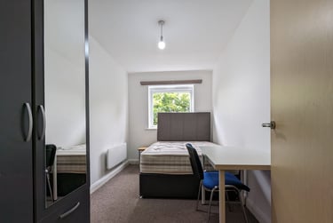 2 bed flat, Denmark Road, Rusholme, Manchester, M156AZ - Image 6
