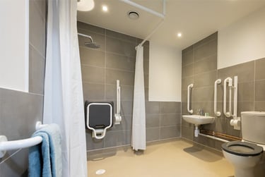 Village Premium (Large Ensuite room) at Student Village, University Campus, Staffordshire University, Stoke, ST42TQ - Image 3