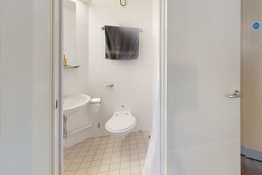 Ensuite Plus at Broadgate Park, Turnpike Lane, Beeston, Nottingham, NG92RX - Image 5