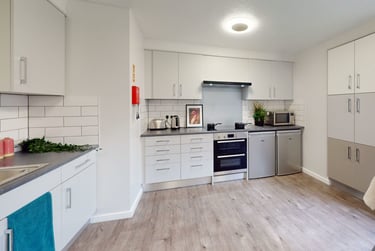 Albion Standard Room at Broadgate Park, Turnpike Lane, Beeston, Nottingham, NG92RX - Image 3