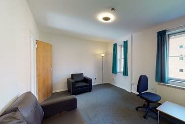 2 Bedroom Flat at Broadgate Park, Turnpike Lane, Beeston, Nottingham, NG92RX - Image 1