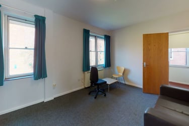 2 Bedroom Flat at Broadgate Park, Turnpike Lane, Beeston, Nottingham, NG92RX - Image 4