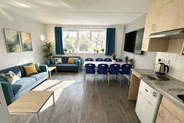 Ensuite Plus at Broadgate Park, Turnpike Lane, Beeston, Nottingham, NG92RX - Image 2
