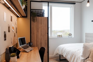 Classic En-suite - Image 4