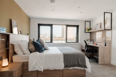 Deluxe Room at YourTribe Deptford, 82-84 Childers Street, Deptford, London, SE85FS - Image 2