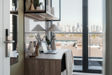 Deluxe Room at YourTribe Deptford, 82-84 Childers Street, Deptford, London, SE85FS - Image 4