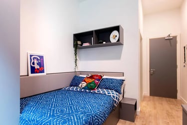 Standard En Suite - Image 2