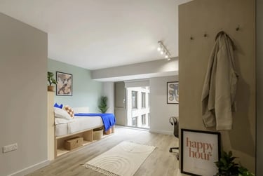 5 Bed Premium Ensuite - Image 1