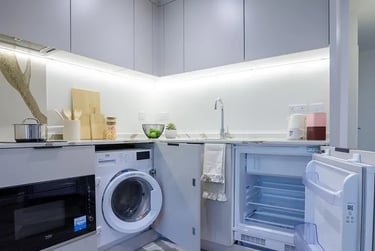 Deluxe Studio at Rothesay House, 17 Hinton Road, City Centre, Bournemouth, BH12EE - Image 13
