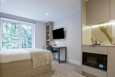Deluxe Studio at Rothesay House, 17 Hinton Road, City Centre, Bournemouth, BH12EE - Image 14