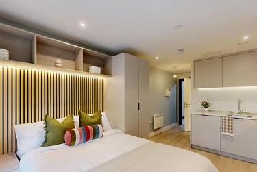 Premium Studio at Rothesay House, 17 Hinton Road, City Centre, Bournemouth, BH12EE - Image 1